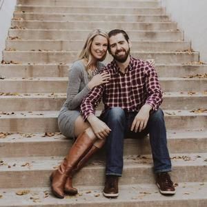 Meet your Posher, Casey